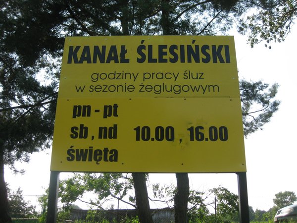 provozní hodiny komor na kanále.jpg