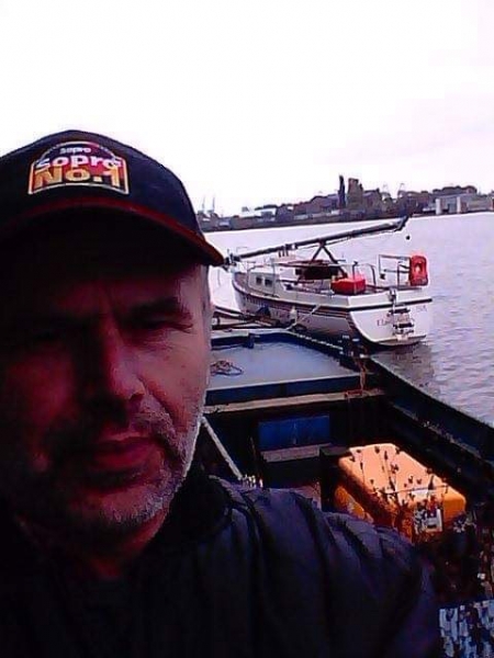 7E778C10-394B-4EDC-93AF-297CDB0FD252